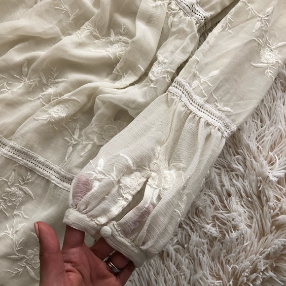 Embroidery white summer dress - Picture 7 of 7